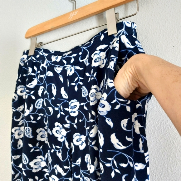 - J.Jill Wearever Collection Full-Leg Cropped Floral Print Pants size XS H… - Picture 6 of 6